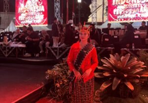 Gambar-WhatsApp-2025-08-10-pukul-23.46.02_f7304bcc-scaled-e1754848355885-300x209 Dari NTT ke Panggung Yogyakarta: Cerita Inspiratif Kristina Safira di Festival Nusantara Menari
